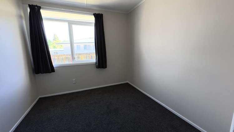 86 Gillies Avenue 11201_18
