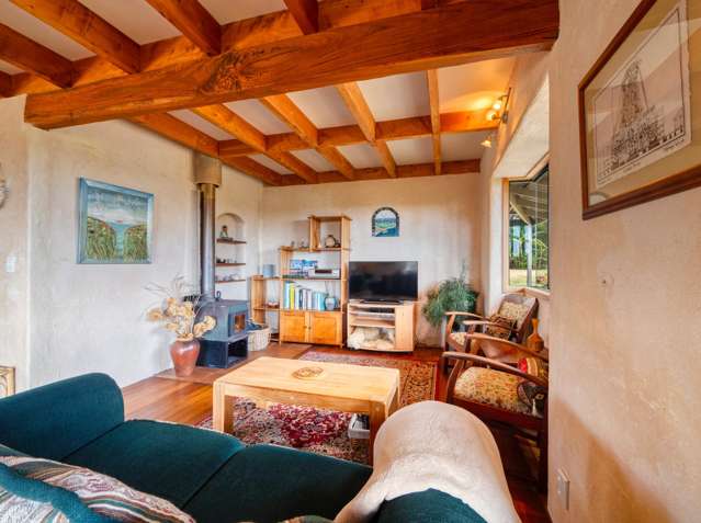 18 Lichen Grove Russell_2