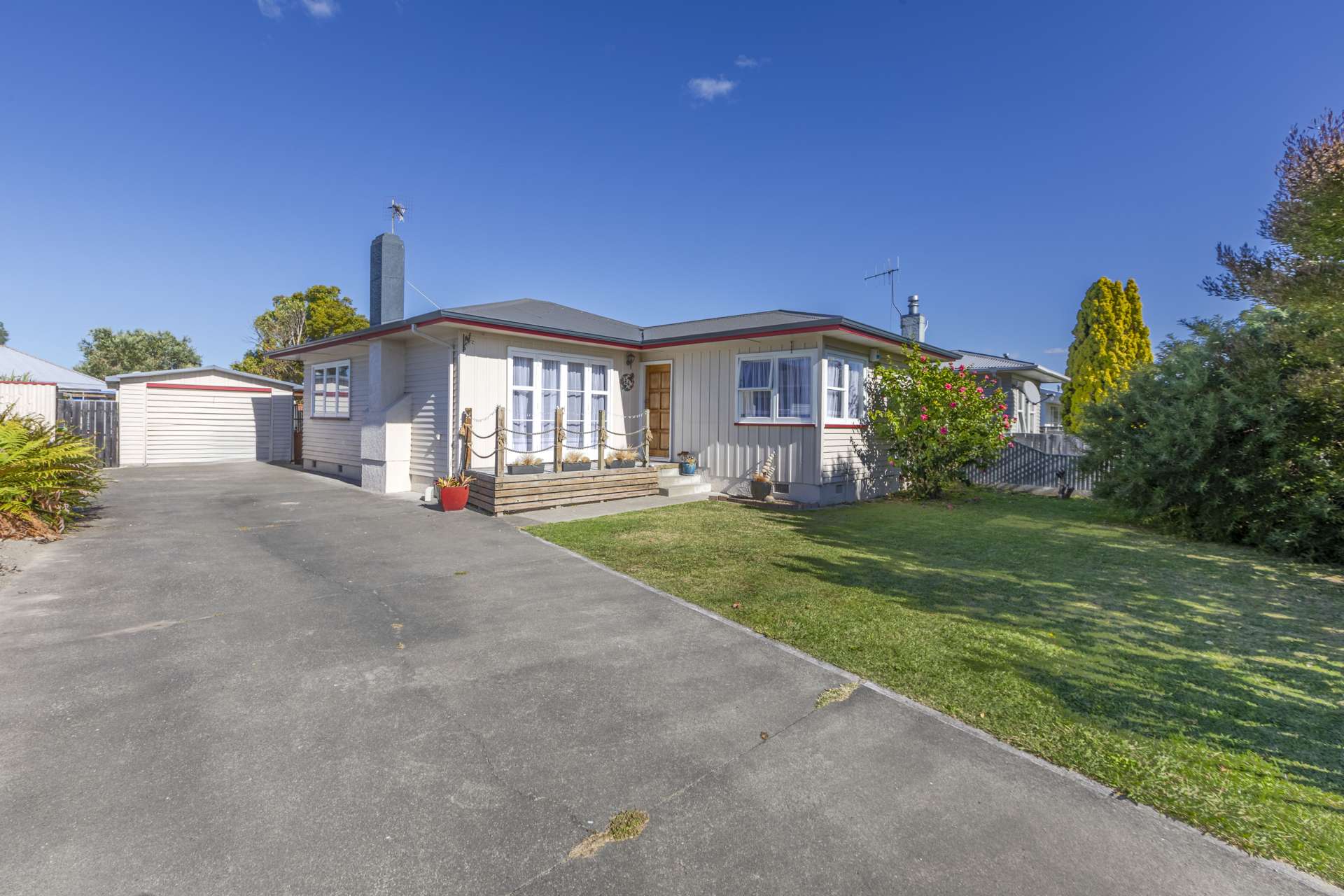 64 Morris Spence Avenue Onekawa_0