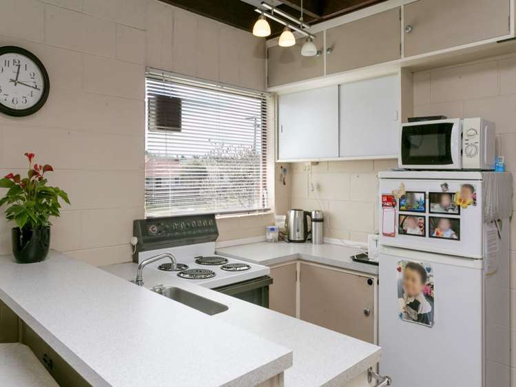 17 Tawa Street Hilltop_1