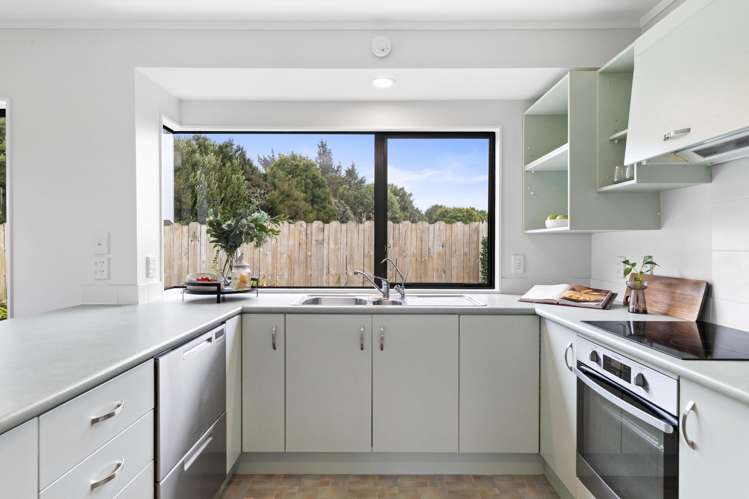 8 Morestead Avenue East Tamaki_5