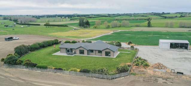 Versatile 84.92ha farm near Timaru