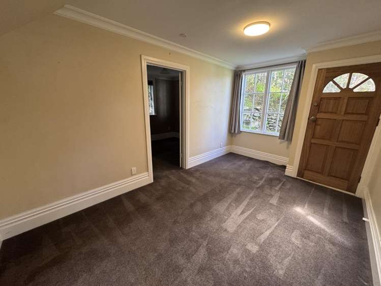  27 Tawa Terrace Tawa_9