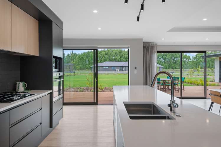 76 Verdeco Boulevard Lincoln_7