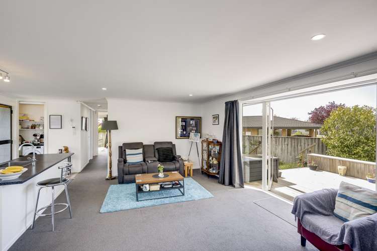 12 Hetley Crescent Taradale_2