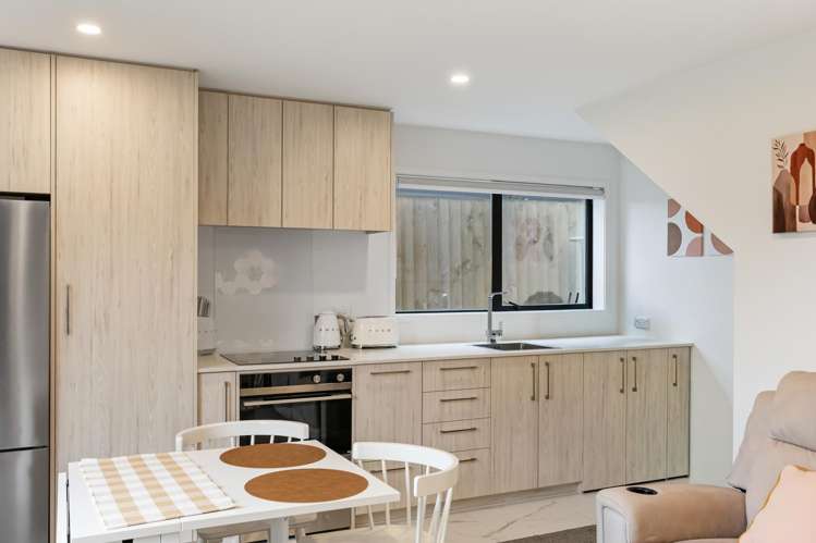 2/19 Karamu Street Te Atatu Peninsula_5