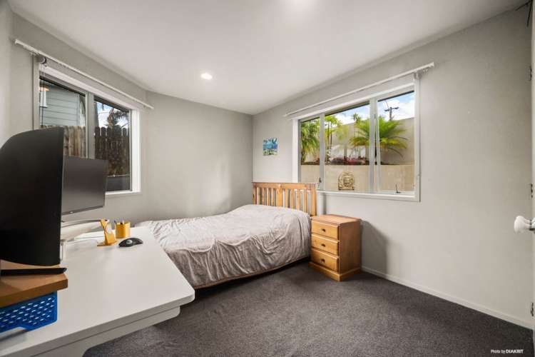 2/36 Nile Road Milford_11