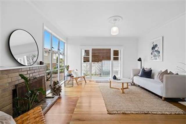 2/104 Coronation Road Hillcrest_4