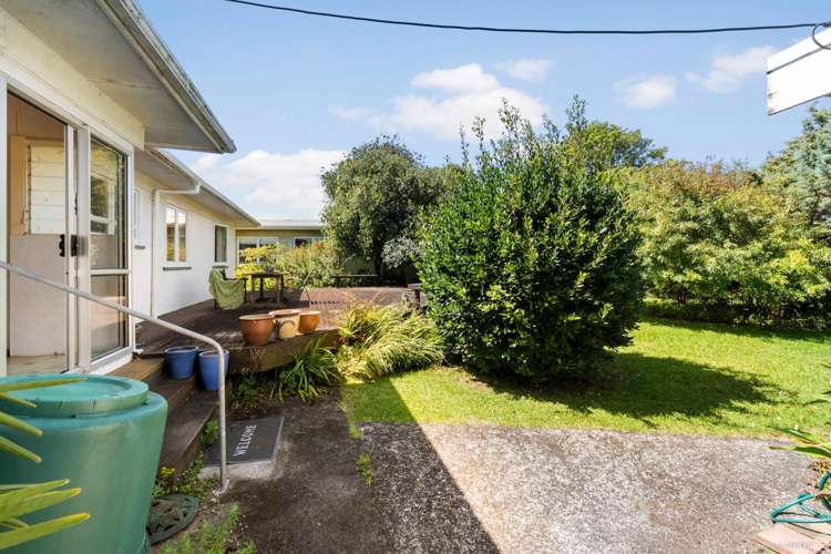 51 Sandspit Road Waiuku_17