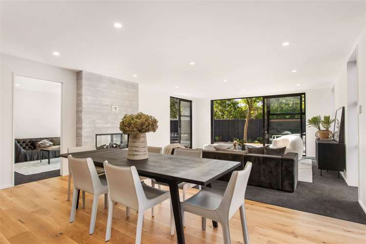 22a Wroxton Terrace Merivale_6