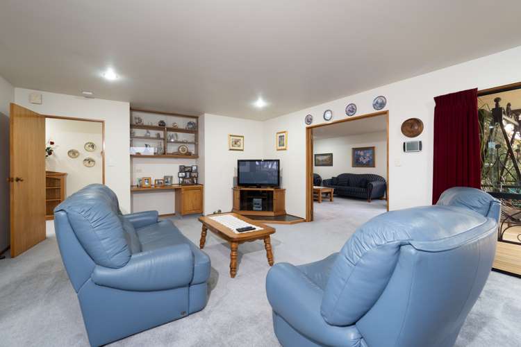 24 Falcon Drive Allenton_19