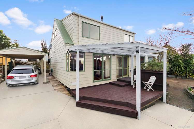 1/10 Thomas Rea Place Te Atatu South_16