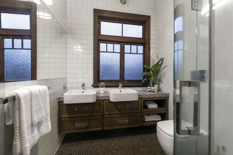 20 Seabreeze Road Narrow Neck_19