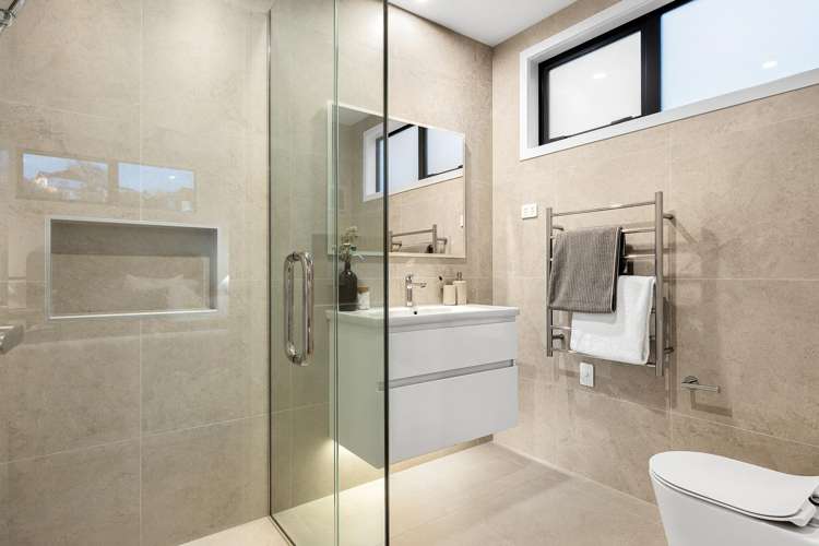 1 & 2/14 Grange Street Hillsborough_11