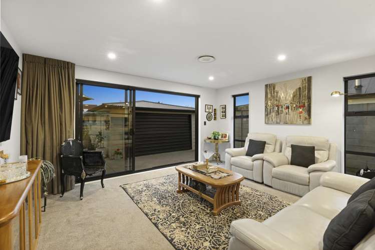 41 Carlsen Street Burwood_2