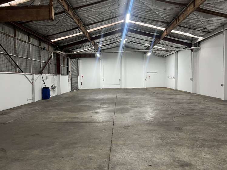 47 Rennie Drive Mangere_1