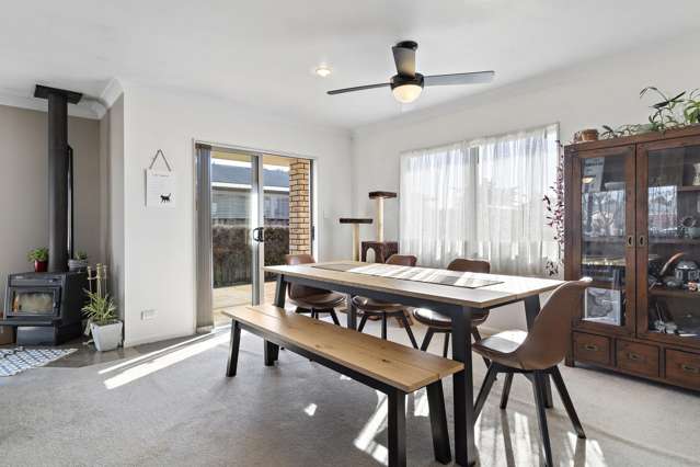 24 Charles Street Carterton_3