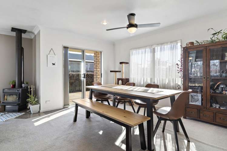 24 Charles Street Carterton_3