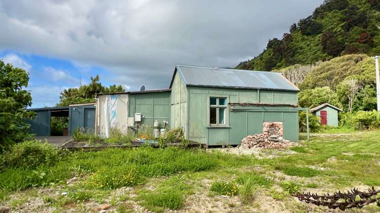 37 Nikau Road, State Highway 67 Hector_13