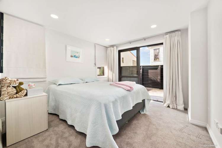 791 East Coast Road Northcross_7