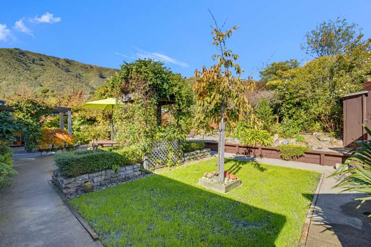 76 Moana View Road Picton_29