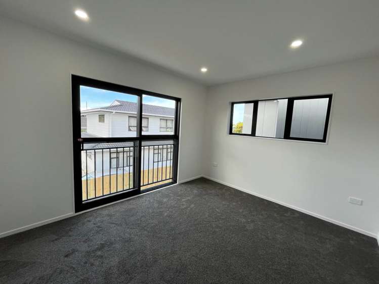 7D Chelburn Crescent Mangere East_3