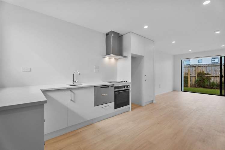 7/52 Taramea Street 10016_3