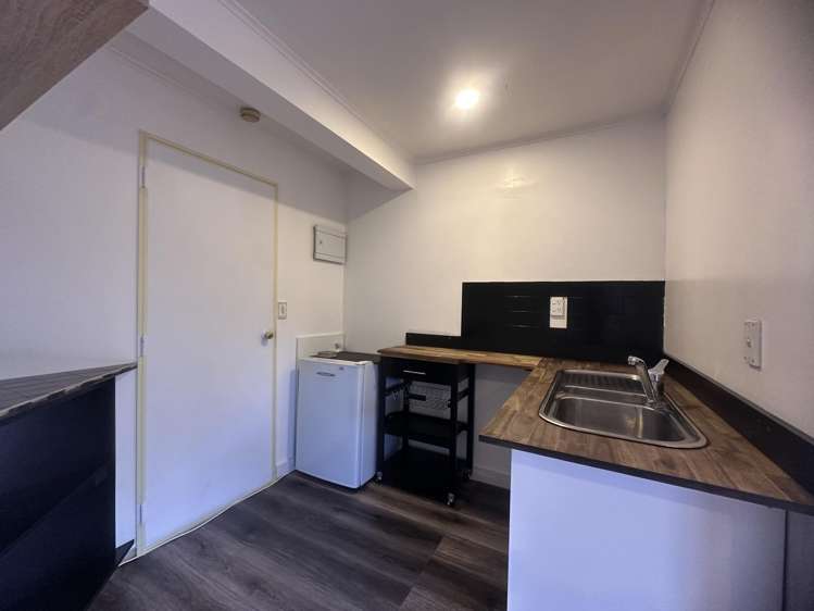 7B Seine Rd Forrest Hill_4