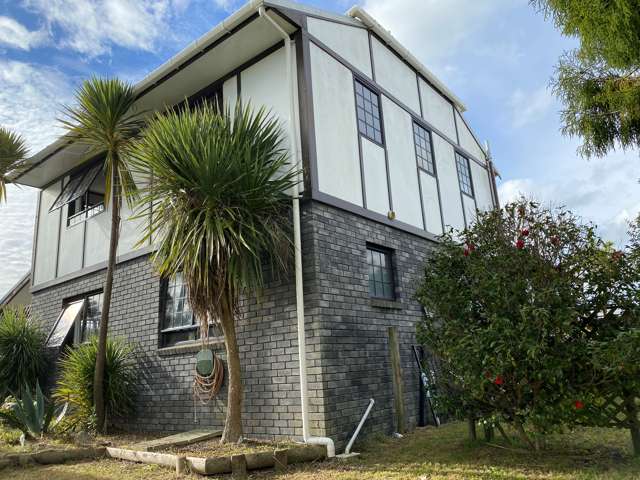 24 Bickerstaffe Road Maungaturoto_1