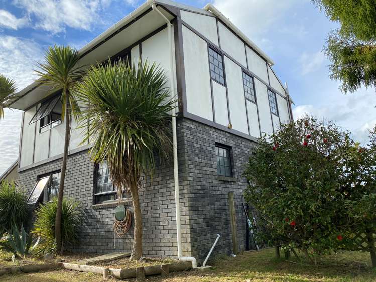 24 Bickerstaffe Road Maungaturoto_1