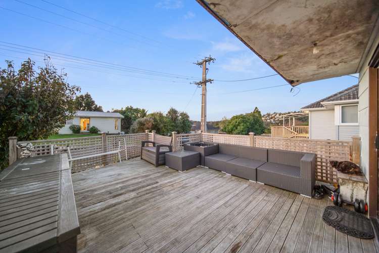 2 Frizell Street Beach Haven_13