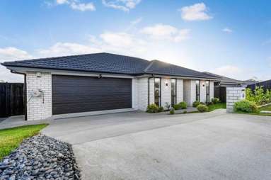 8 CLARK RISE_1