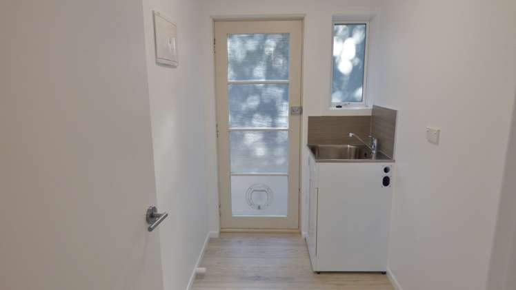 32a Wade River Road Stanmore Bay_10