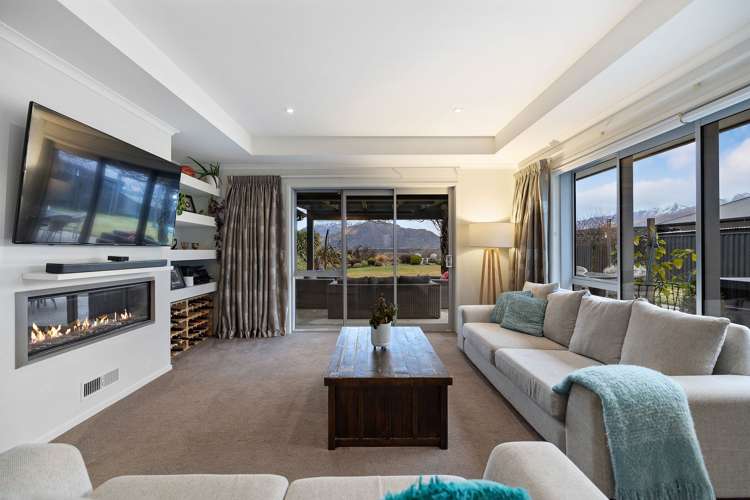 42 Myles Way Lower Shotover_9