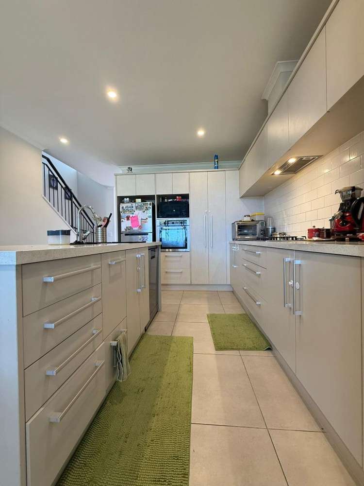 90 Matairangi Avenue Totara Heights_5