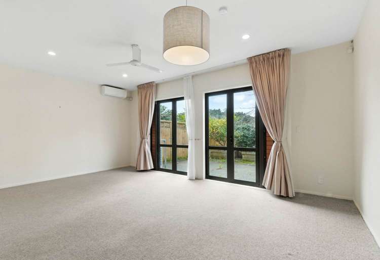 26/11 The Avenue Albany_3