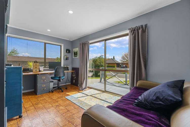2 Sheridan Crescent Cambridge_13