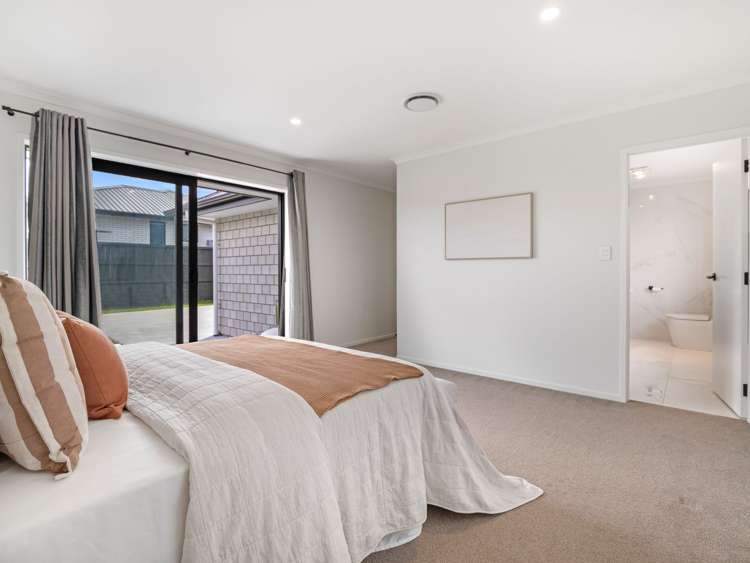 32 Waireka Rd Rototuna_18