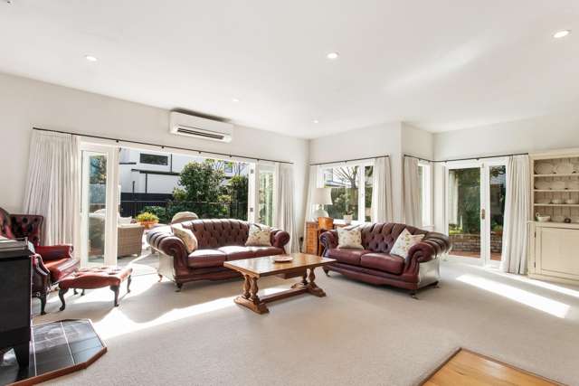 69 Office Road Merivale_3