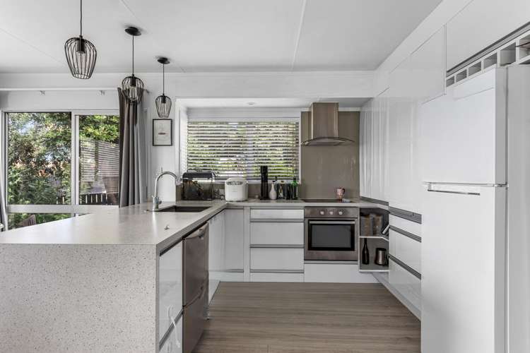 86 Hartford Avenue Papamoa_3