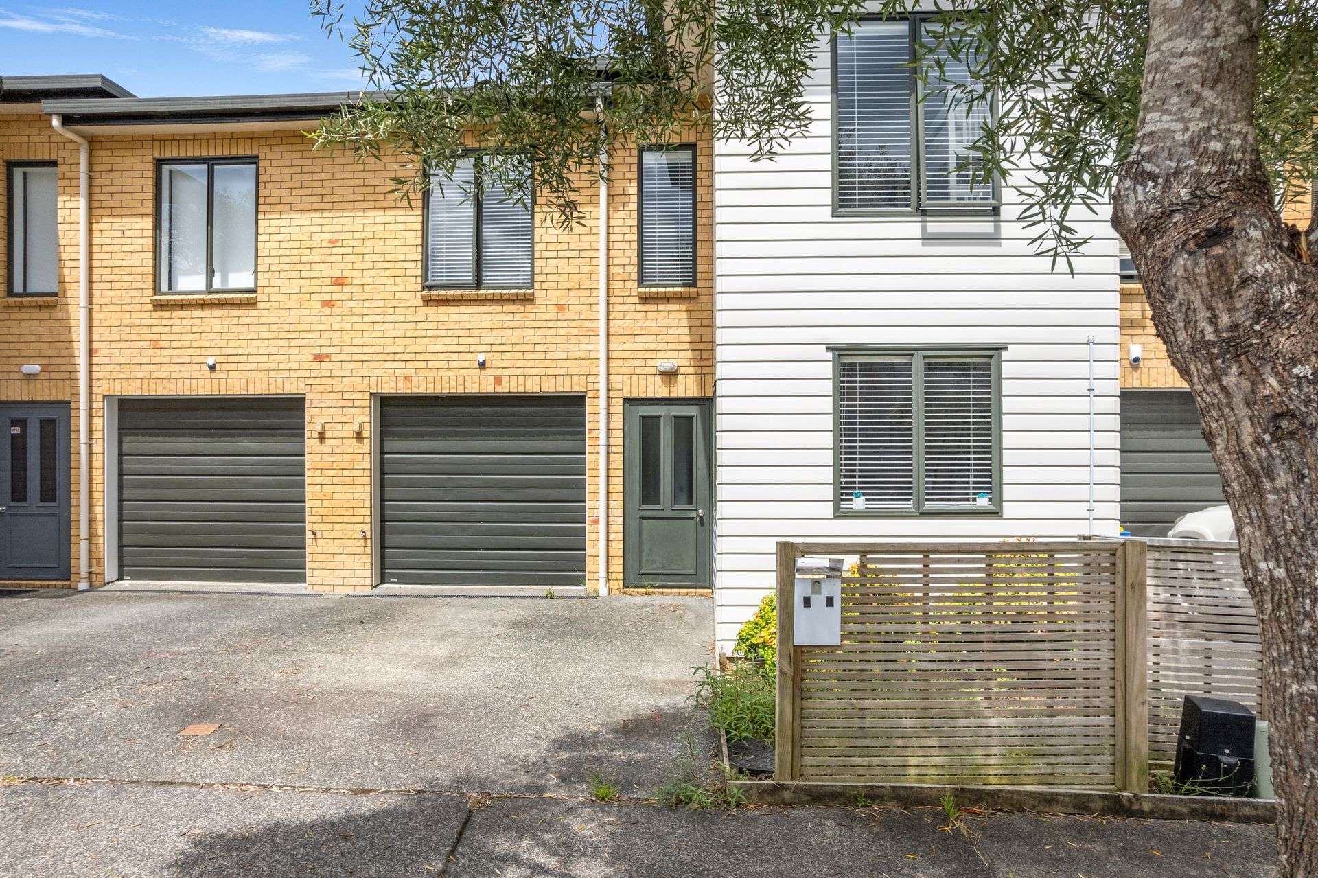 6 Barnea Circle Glen Eden_0