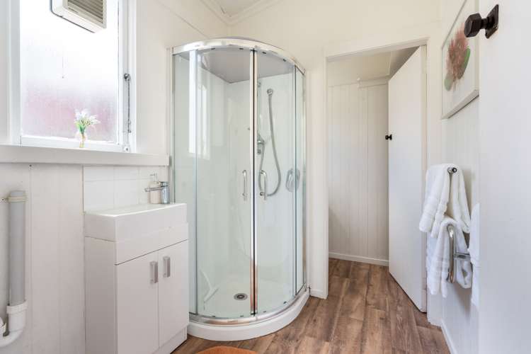 176 North Road North East Valley_6