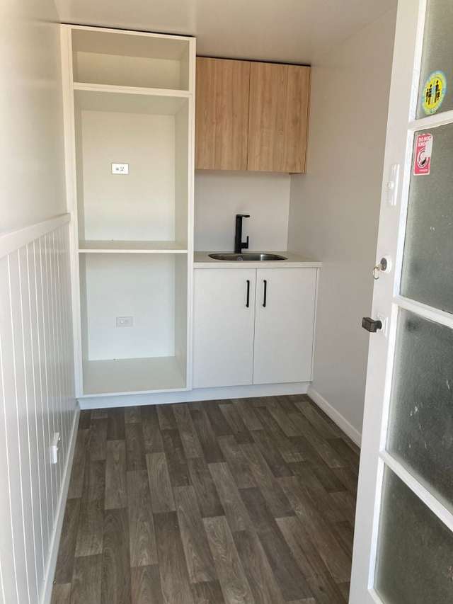 76 Hastings Halcombe_4