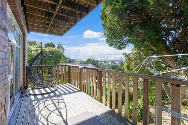 6/64a Ngatiawa Street One Tree Hill_1