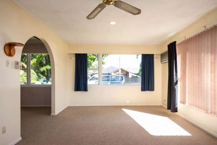 2/97 Houldsworth Street Blenheim Central_4