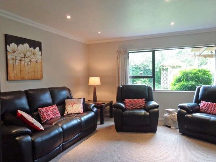 6 Allens Lane Clive Hastings Houses for Sale One Roof