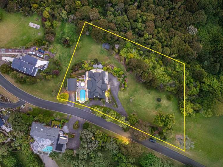 2 Puriri Place Sandspit_43
