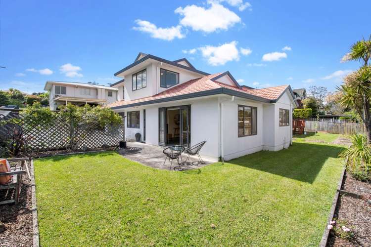 2/49 Selwyn Crescent Forrest Hill_17