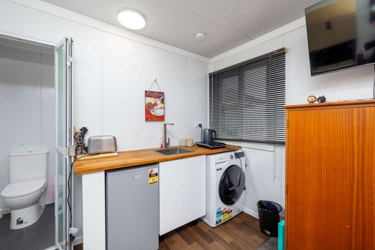 1/203 Estuary Road South New Brighton_14