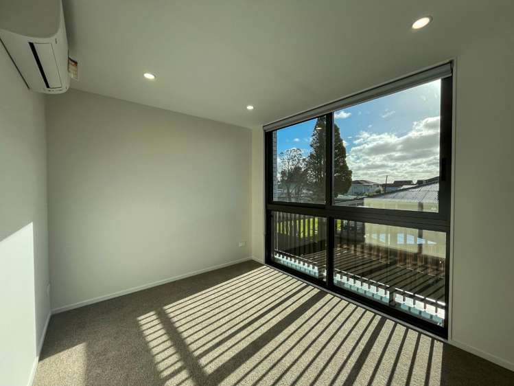 6/30 Crowther Street 1644_6